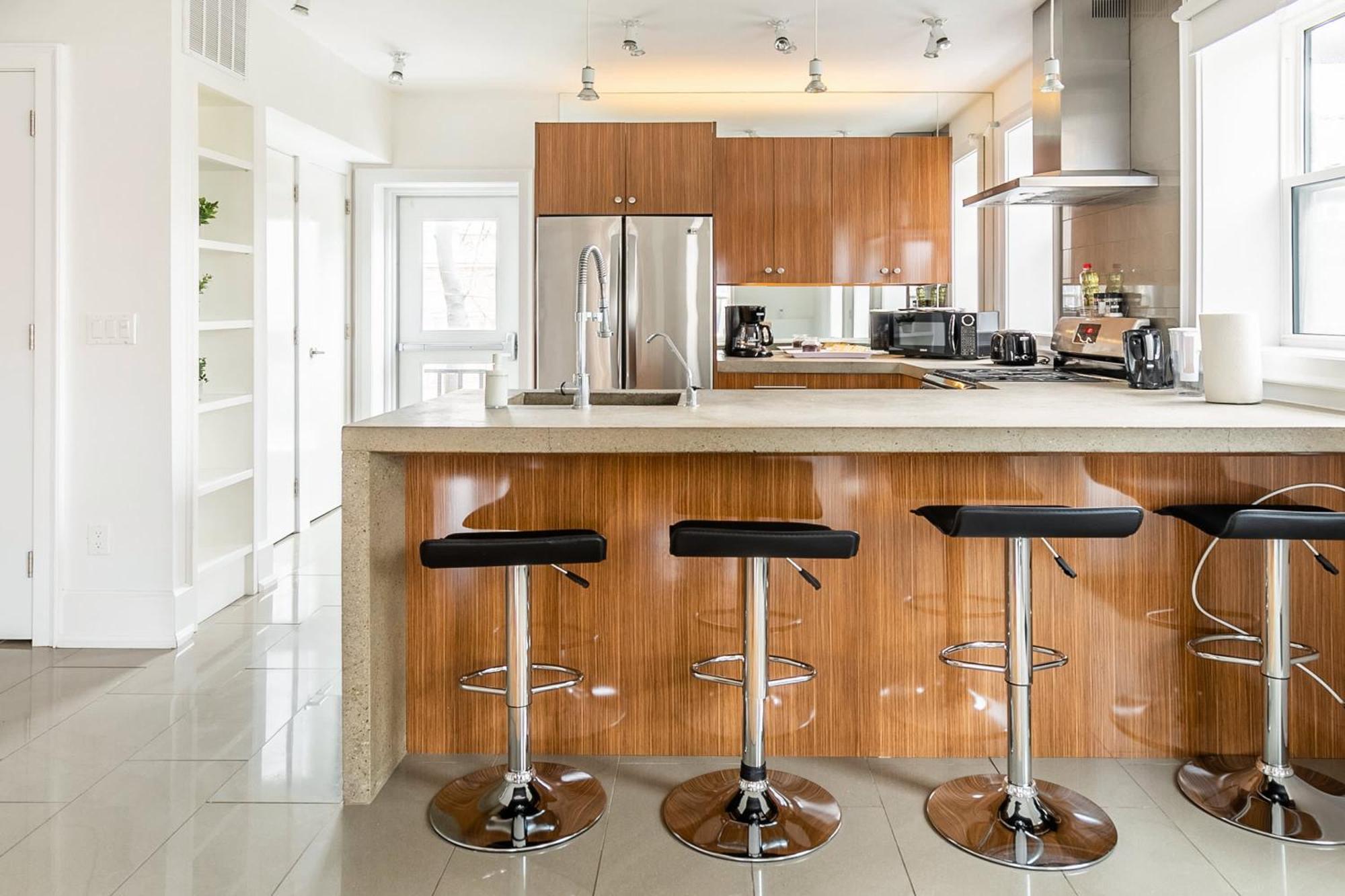 Modern 2 Bedroom Condo - Heart Of Leslieville Toronto Extérieur photo