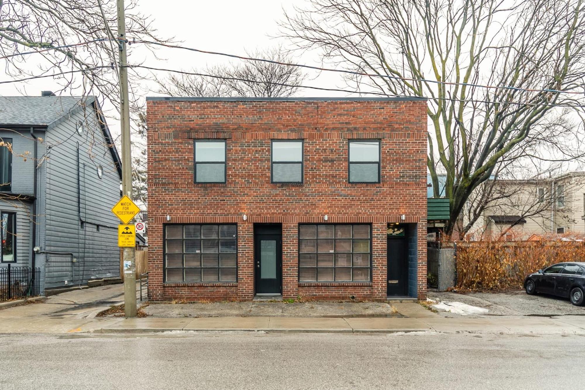 Modern 2 Bedroom Condo - Heart Of Leslieville Toronto Extérieur photo